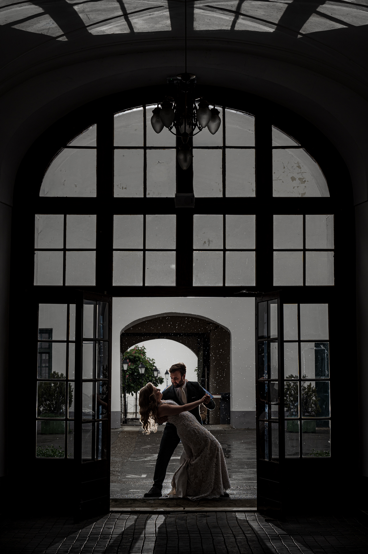fotografiranje mladenaca kiša